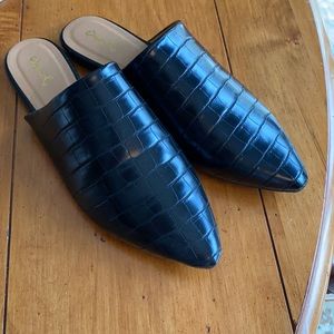 Qupid black flat mules, size 9, new without tags